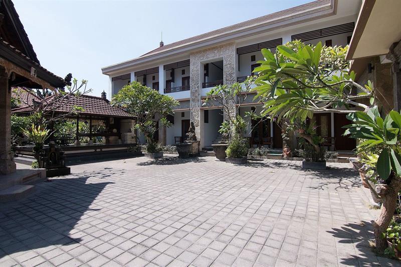 Zen Kartika Plaza 2 3* Kuta (Bali)
